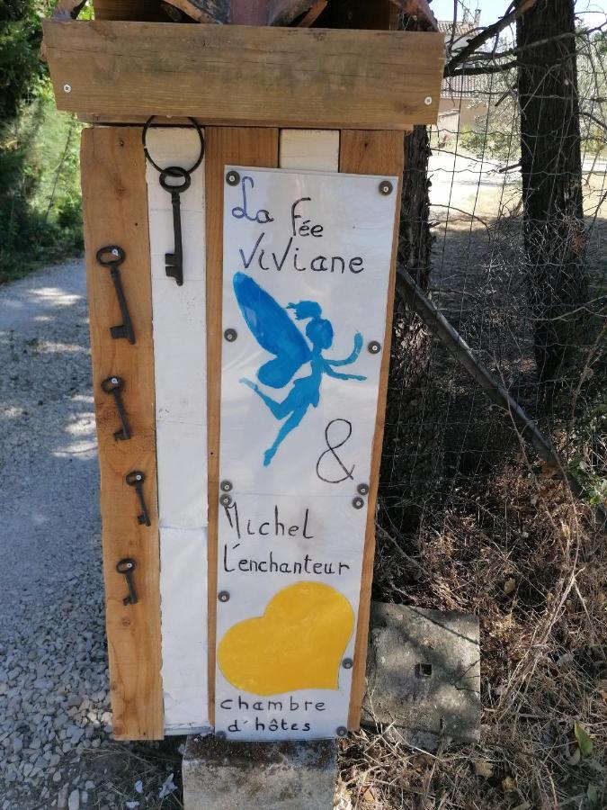 La Fee Viviane Et Michel L'Enchanteur Robion en Luberon Buitenkant foto